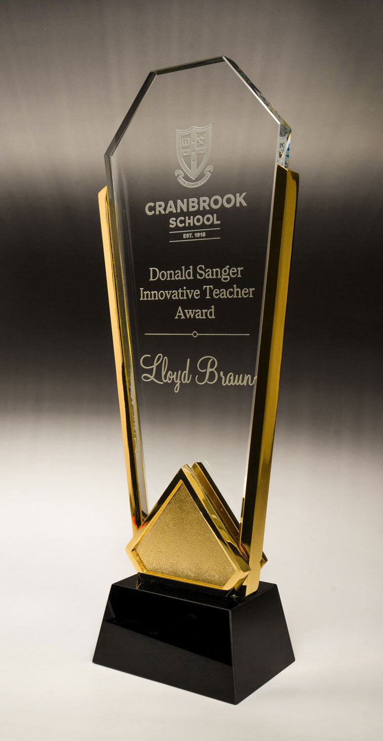 Modern Fusion Gold Arch Glass Award