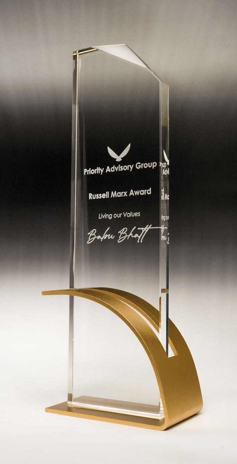 Modern Fusion Gold Blade Glass Award